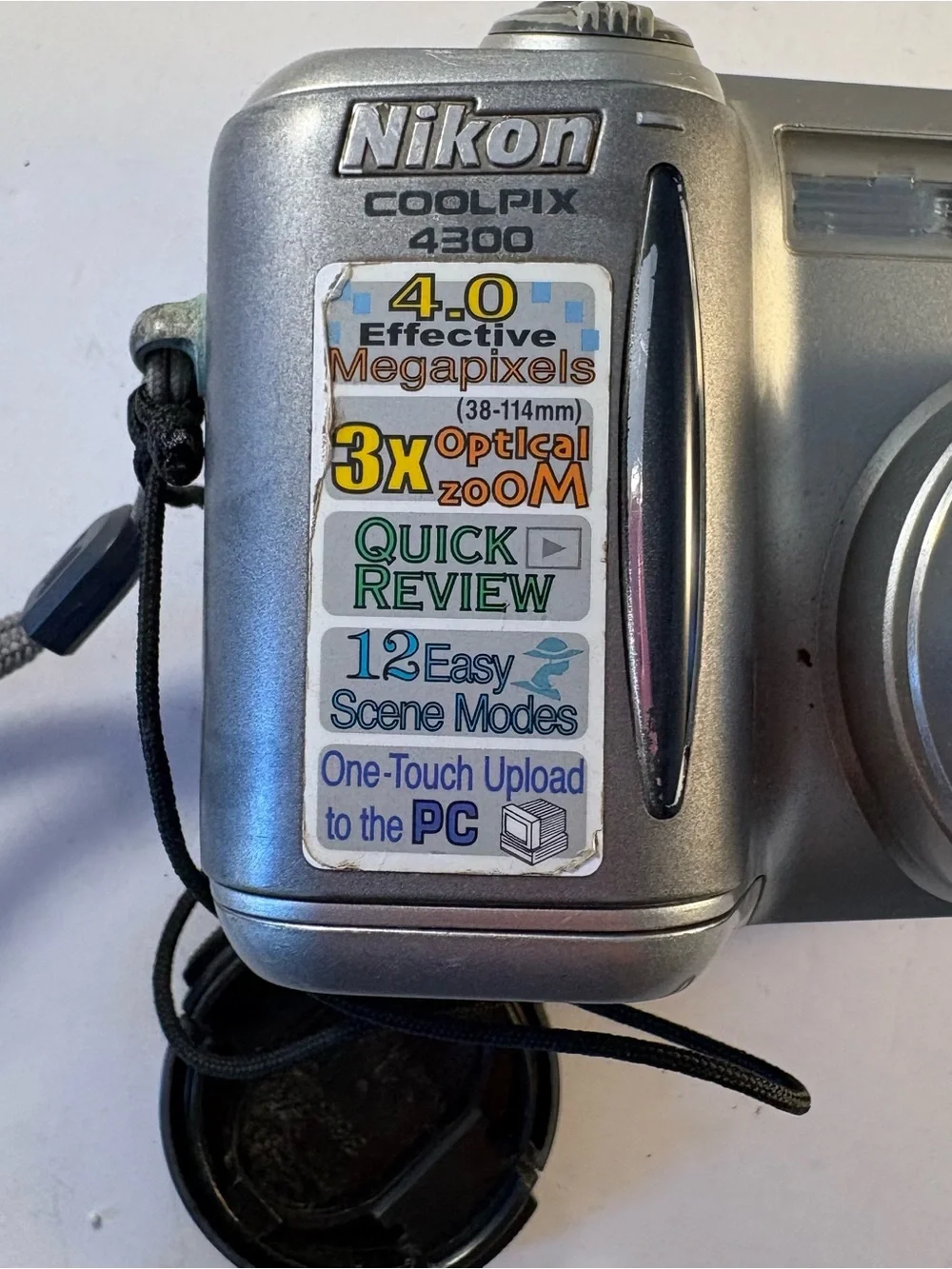 Nikon COOLPIX 4300 4.0MP Digital Camera Silver Memory Card Case BatteryUNTESTED
